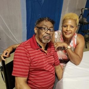 Meet your Posher, Inell a